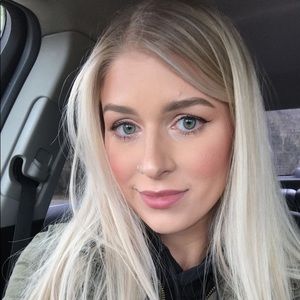 Meet your Posher, Breanne